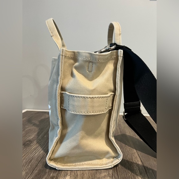 Marc Jacobs Medium Tote Bag Beige - Picture 7 of 11